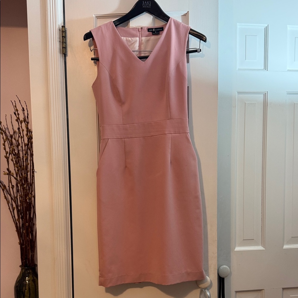 Chic Pink Sleeveless Mini Dress